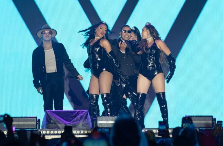 Ilegales celebra 30 años